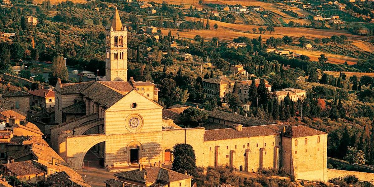 Basilica Di Santa Chiara In Assisi – Sito Ufficiale